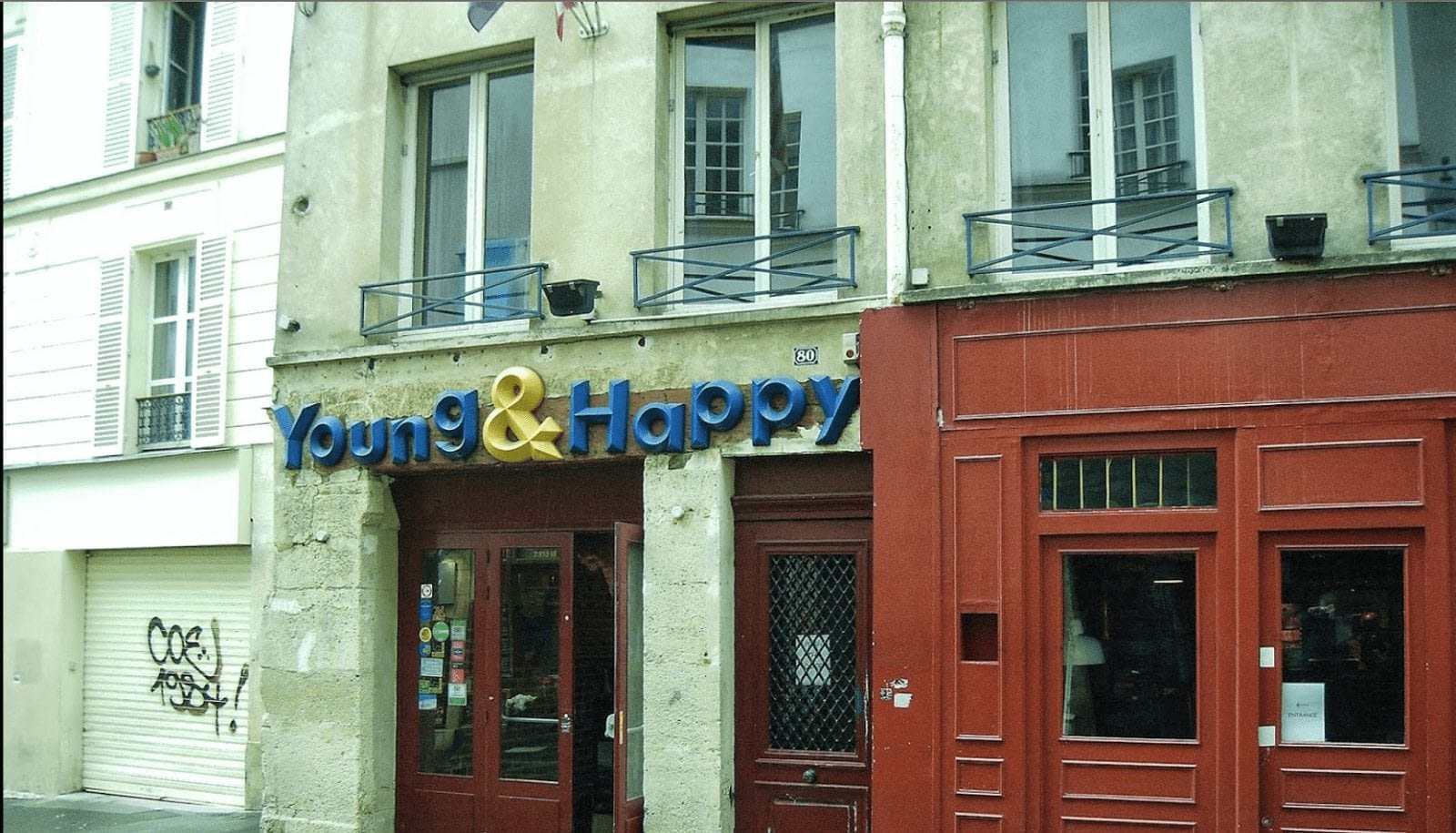 young and happy hostel paris